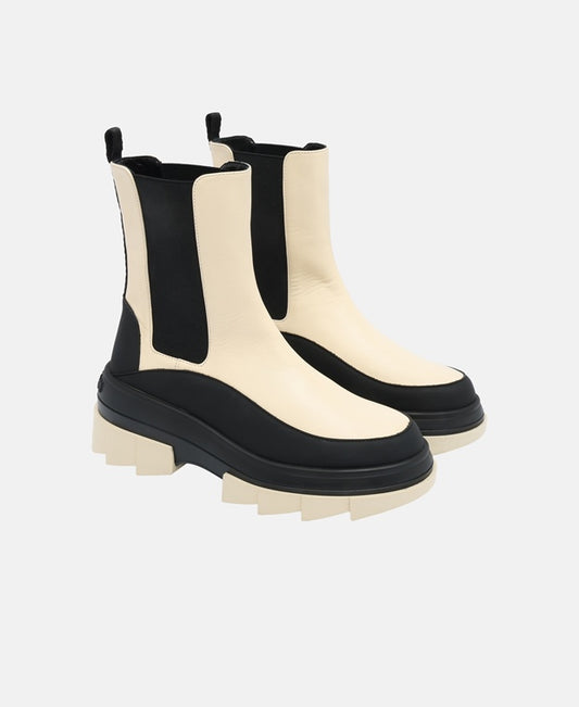 Stuart Weitzman Chelsea boots