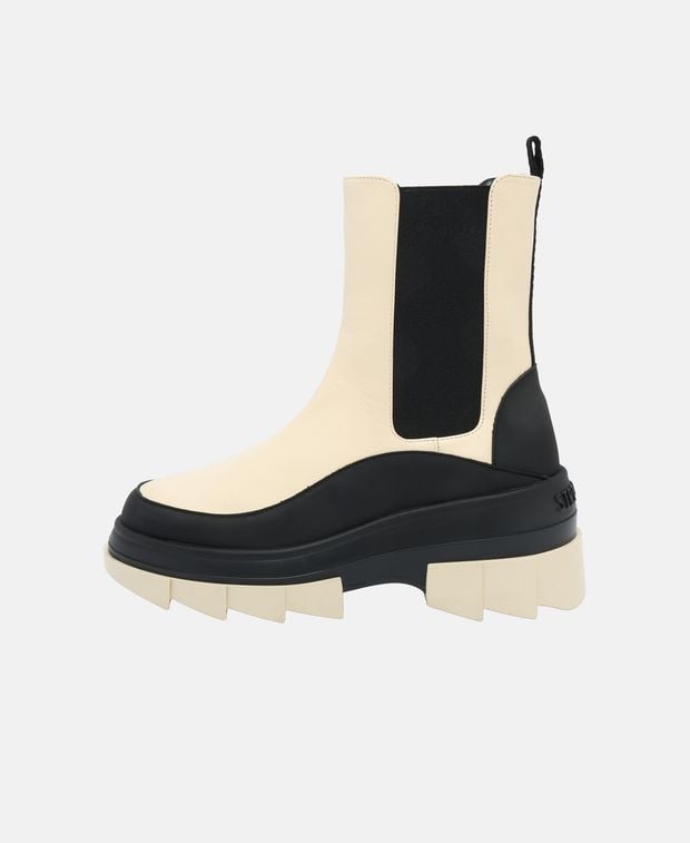 Stuart Weitzman Chelsea boots