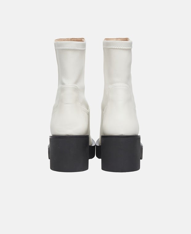 Stuart Weitzman Chelsea boots Ecru