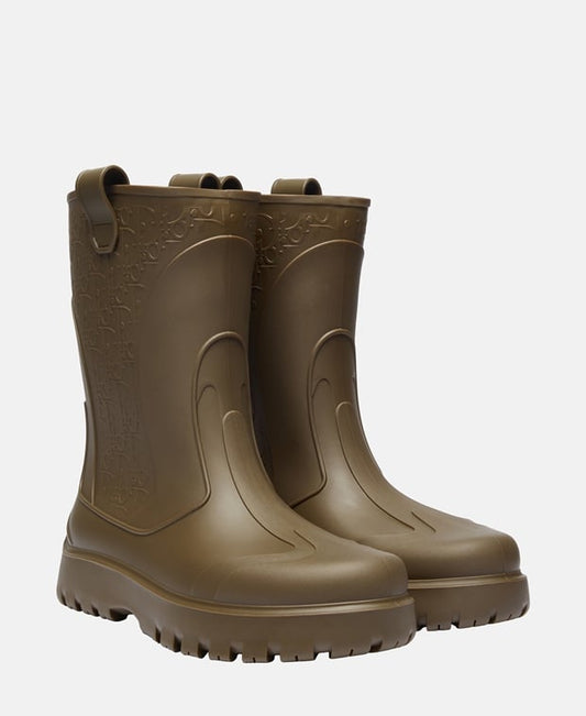 Wellington boots