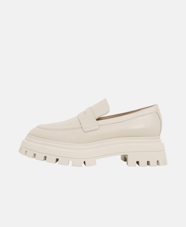 Stuart Weitzman Bedford Platform loafers Ecru