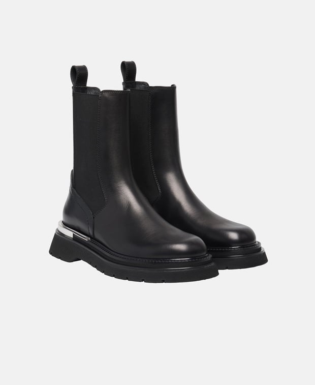 Chelsea boots