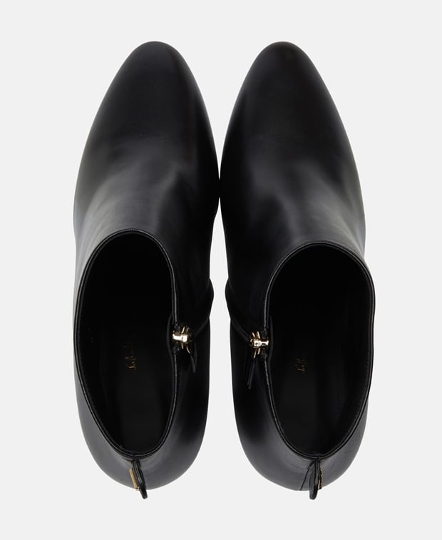 Salvatore Ferragamo Joan Ankle-boots Black