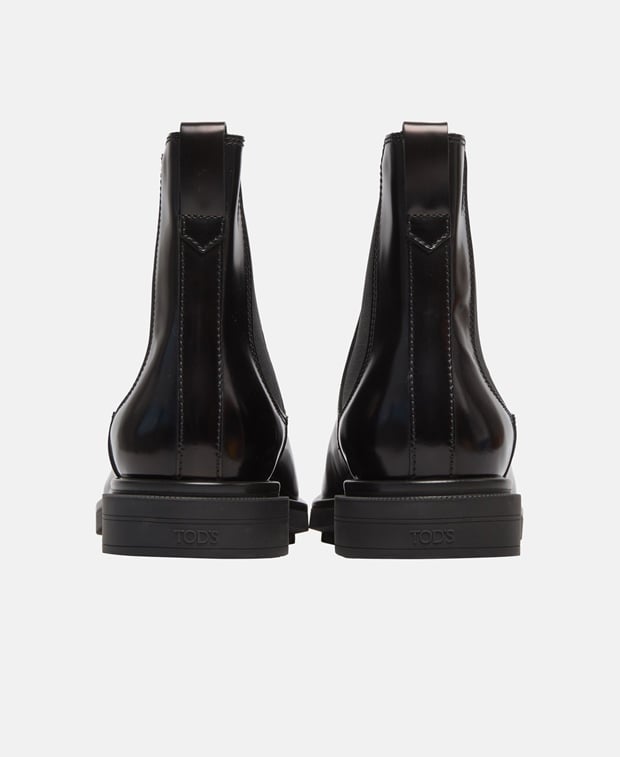 Chelsea boots