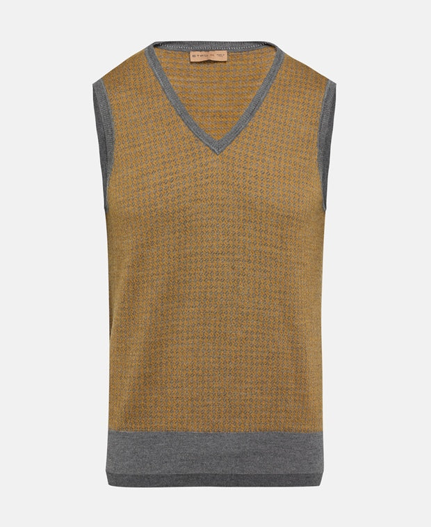 Sleeveless pullover