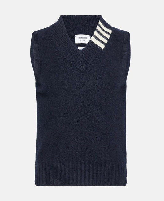 Sleeveless pullover