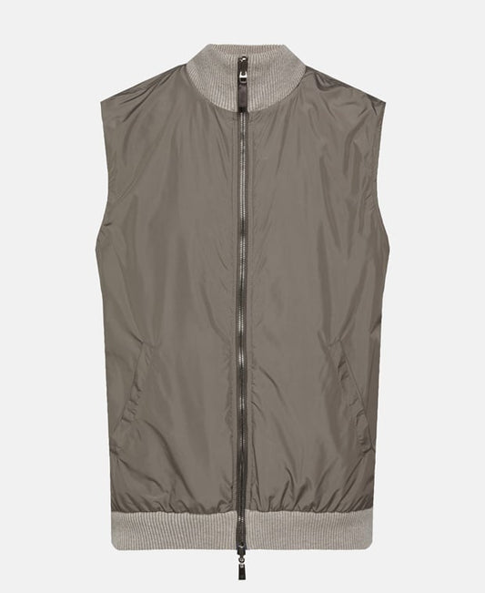 Reversible gilet