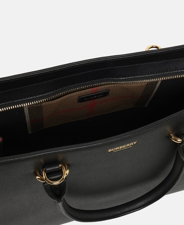 Burberry Leather handbag