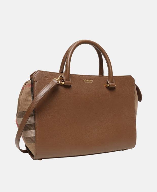 Burberry Leather handbag