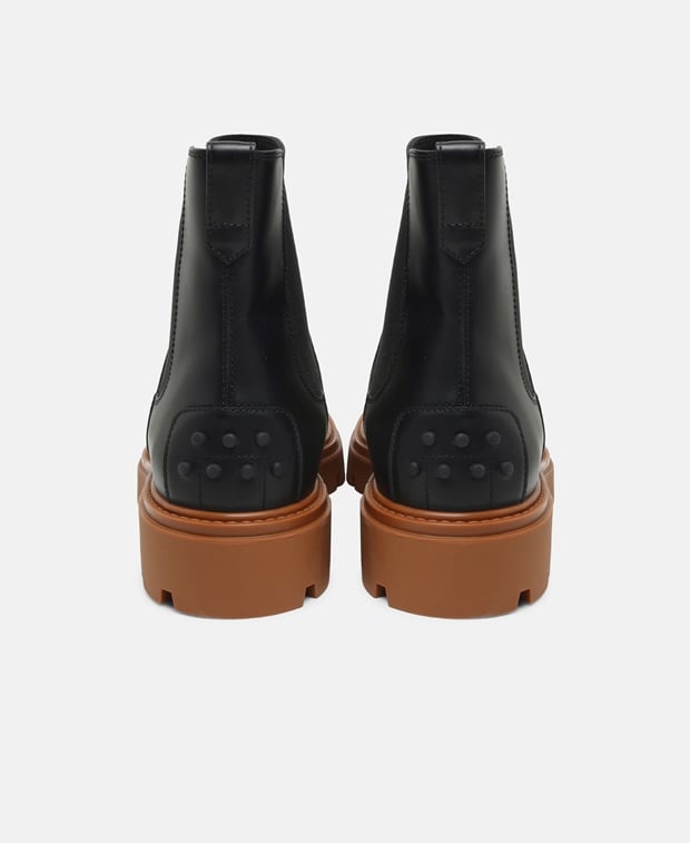 Tod's Chelsea boots