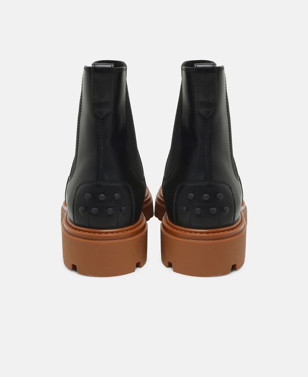 Tod's Chelsea boots