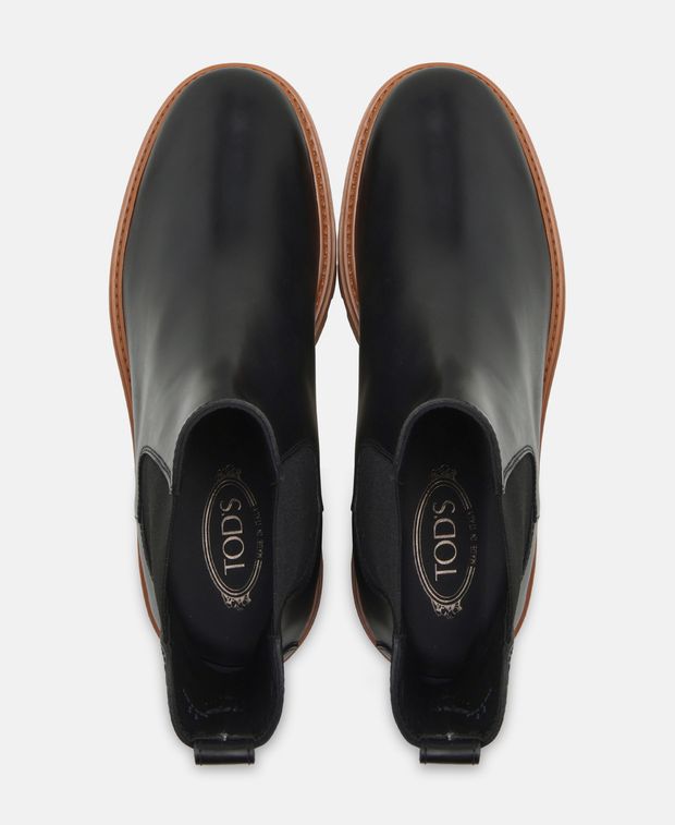 Tod's Chelsea boots