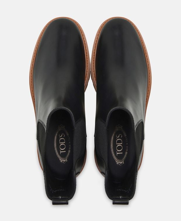 Tod's Chelsea boots