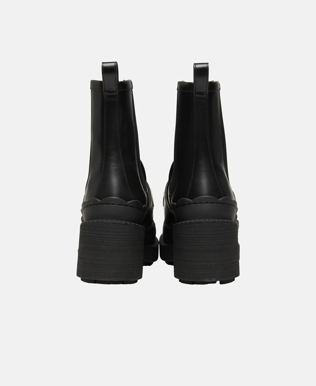 Gucci Chelsea boots