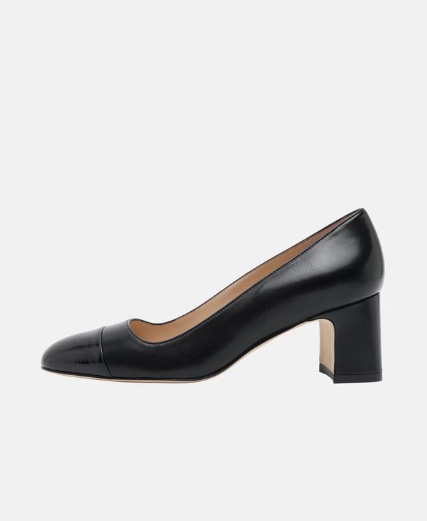 Stuart Weitzman Pumps
