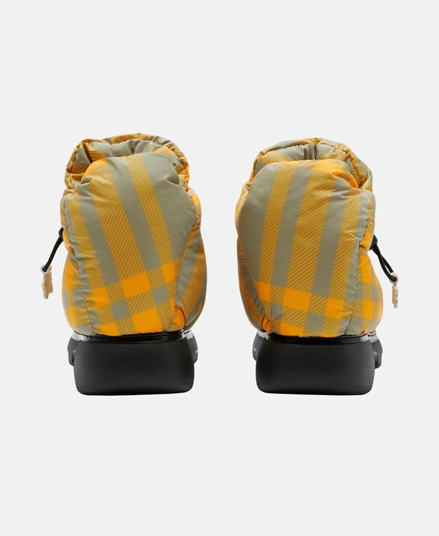 Burberry Snow boots Beige