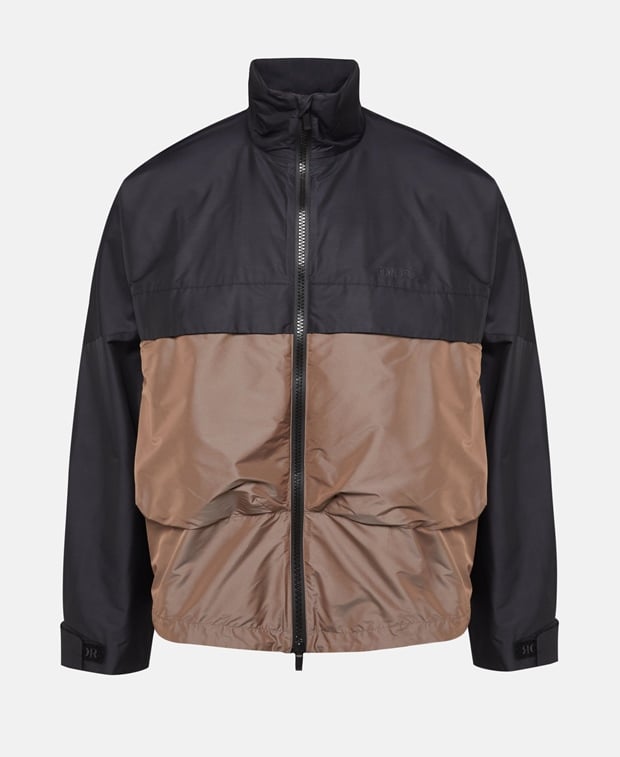 Wind breaker