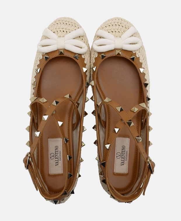 Valentino Garavani Rockstud Ballerina flat with straps Ecru