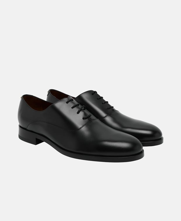 Valentino Garavani Derbys