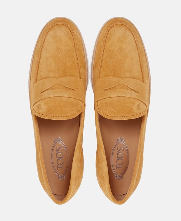 Tod's Gommino Loafers Camel