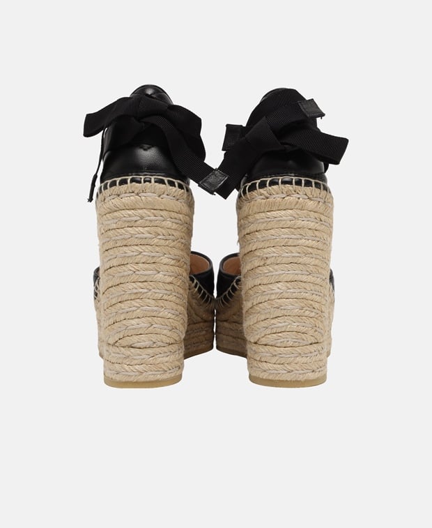 Gucci Sandals with calf lacing