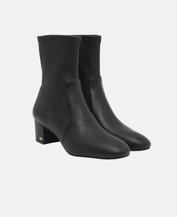 Stuart Weitzman Chelsea boots
