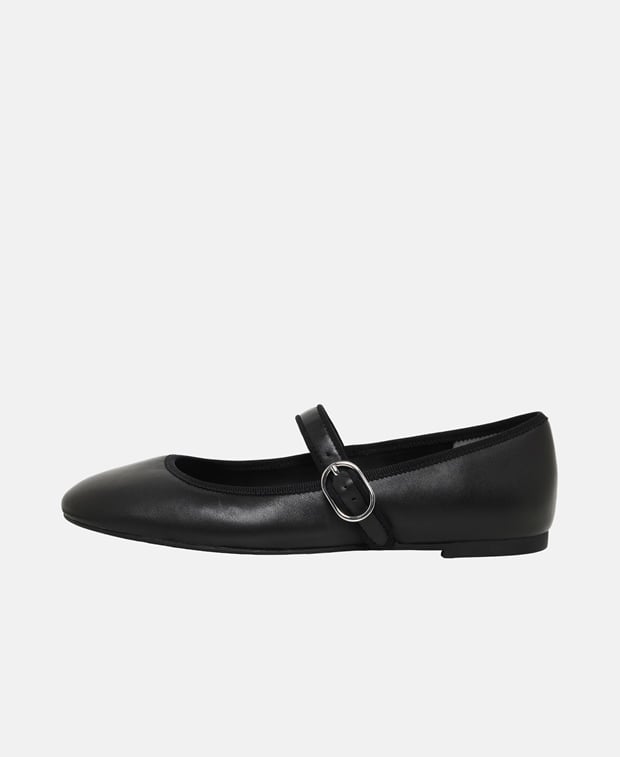 Stuart Weitzman Alice Ballerina flat with straps Black