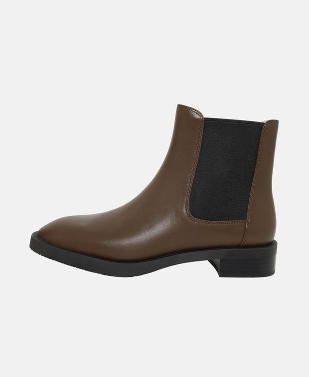 Stuart Weitzman Chelsea boots Sondra