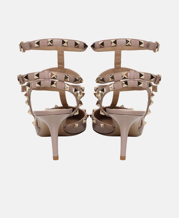 Valentino Garavani Rockstud Patent leather pumps Soft Beige