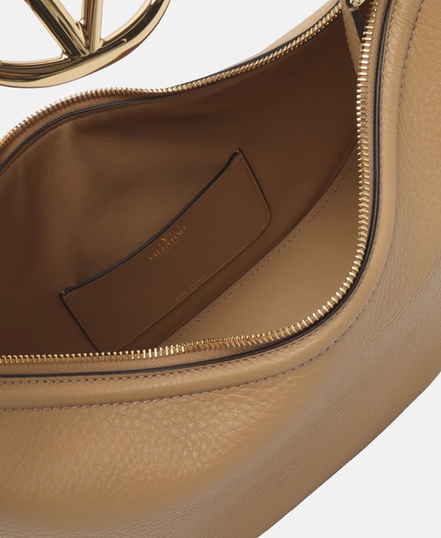Valentino Garavani Leather handbag Vlogo