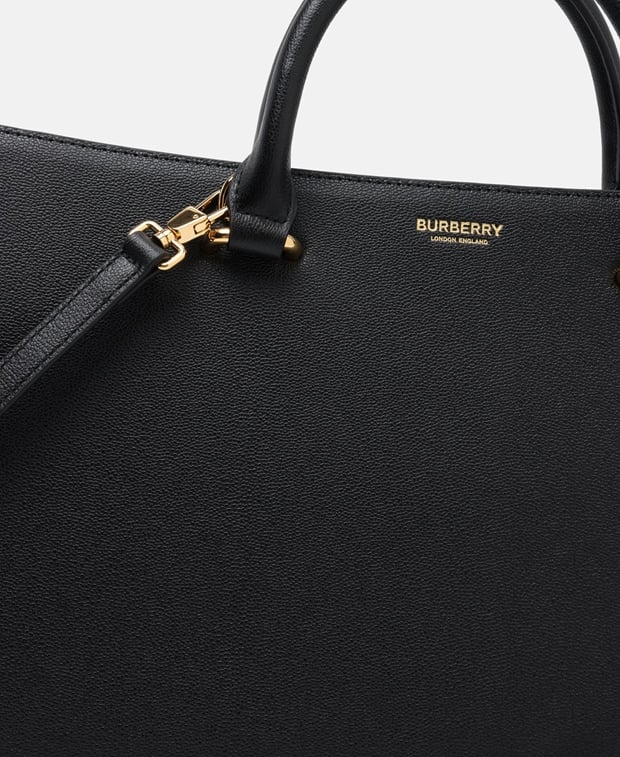 Burberry Leather handbag