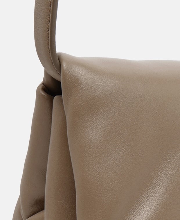 Marni Leather shoulder bag Natural