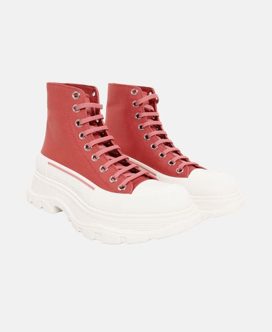 Alexander McQueen Lace-up boots
