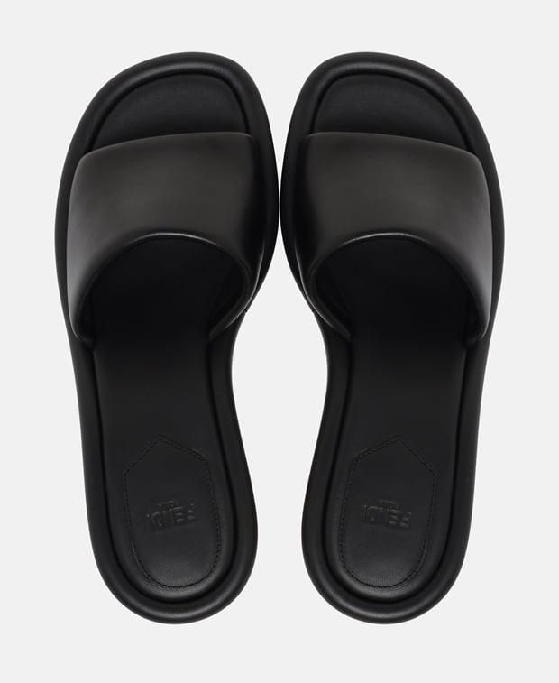 Fendi Heeled sandals