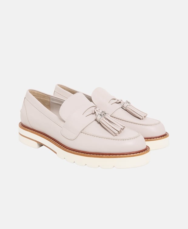 Stuart Weitzman Parker Loafers Off-white