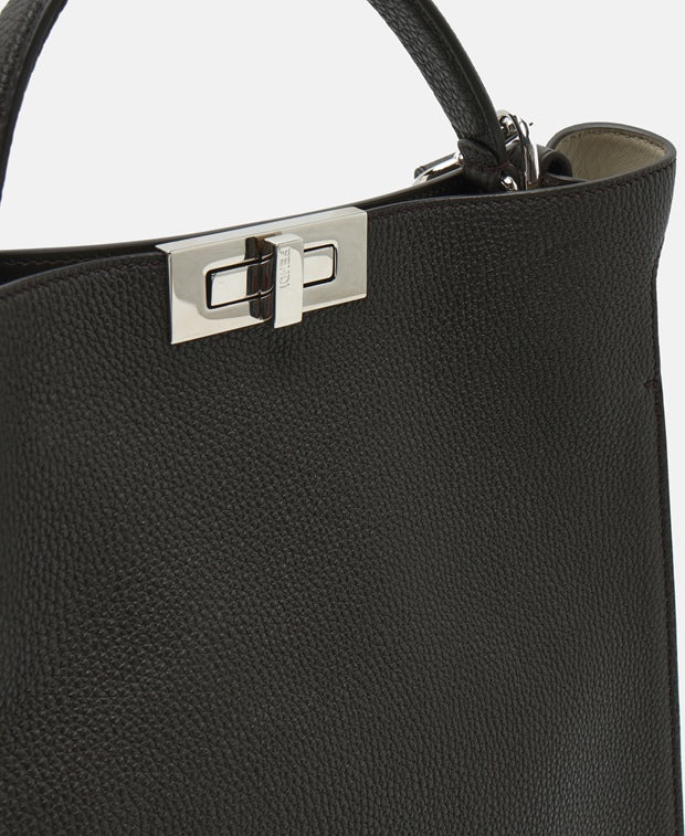 Fendi Leather shoulder bag