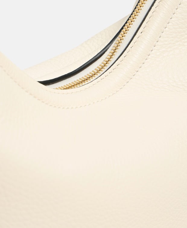 Valentino Garavani Leather handbag Vlogo