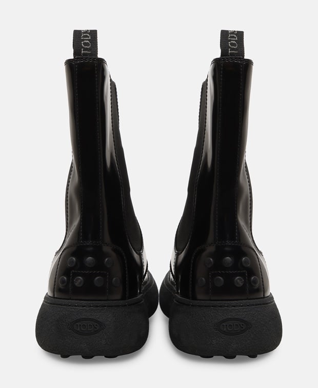 Tod's Chelsea boots
