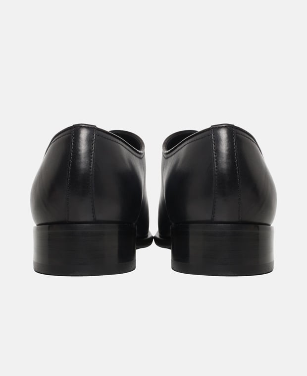 Doucal's Deco Derbys Black