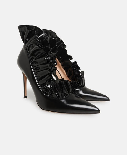 Gianvito Rossi Gabrielle Pumps Black