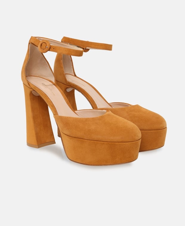 Gianvito Rossi Holly D'orsay Ankle strap pump Beige