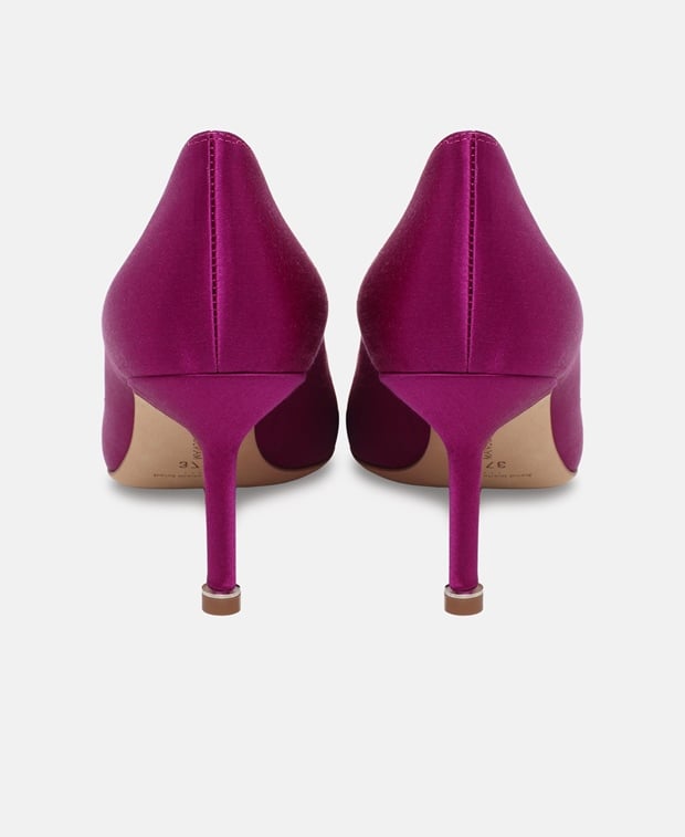 Manolo Blahnik Pumps Hangisi