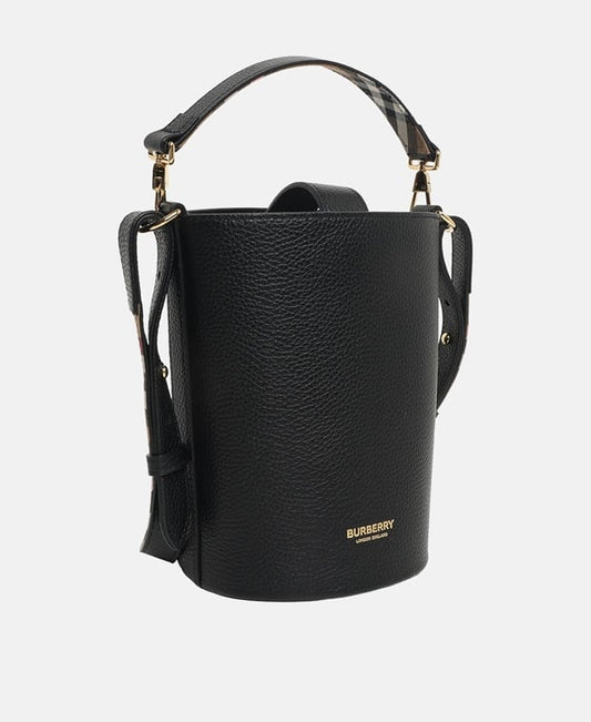 Burberry Leather bucketbag