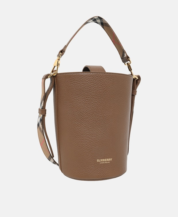 Burberry Leather bucketbag