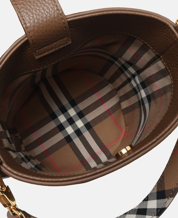 Burberry Leather bucketbag