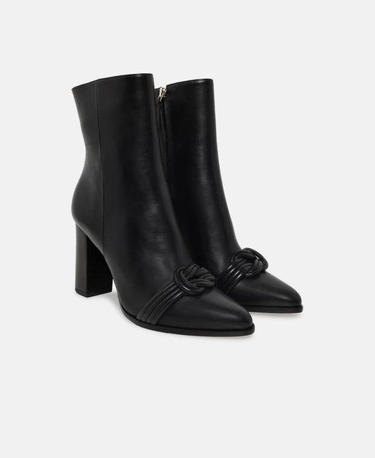 Alexandre Birman Vicky Ankle boots