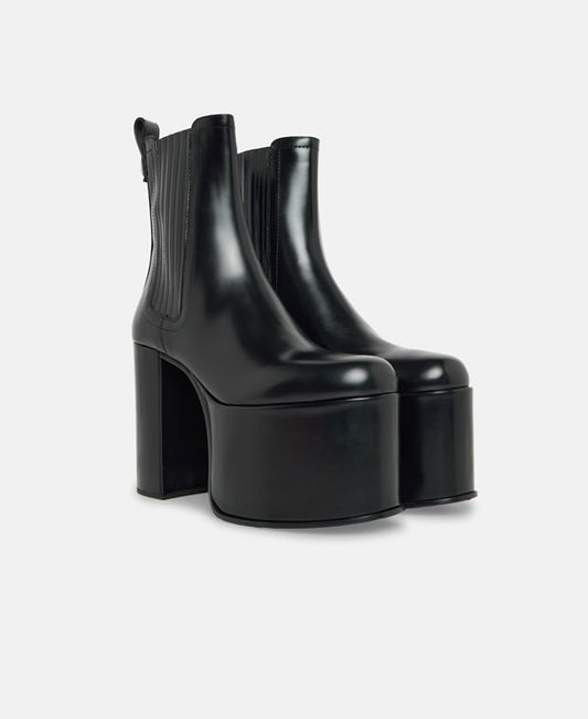 Valentino Garavani Platform ankle boots Black
