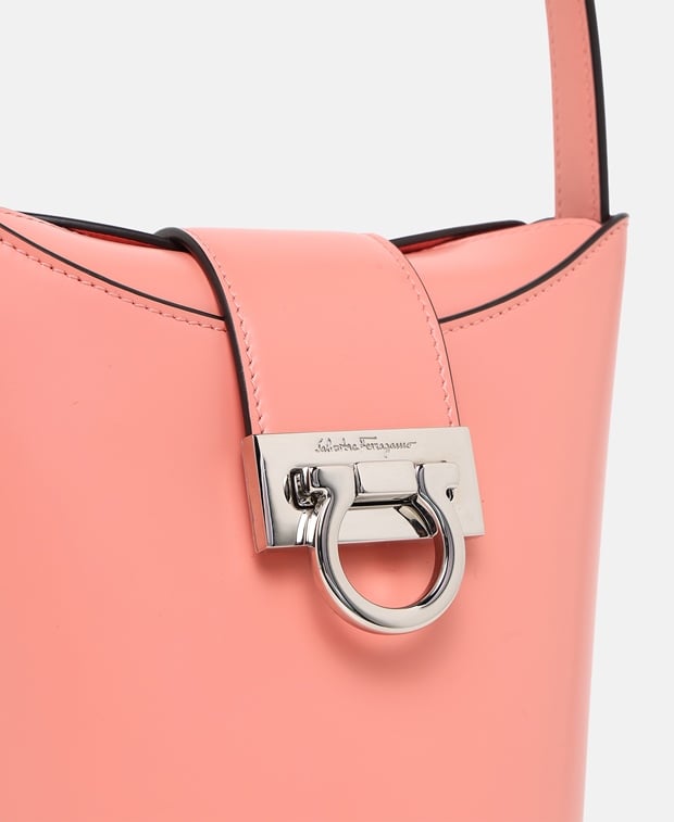 Salvatore Ferragamo Leather bucketbag