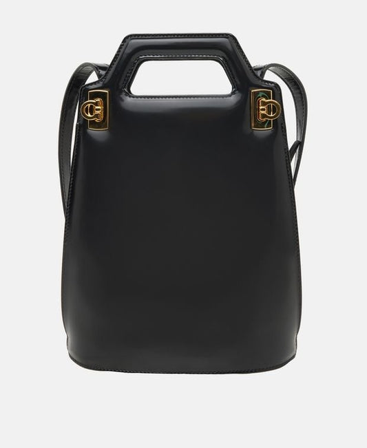 Salvatore Ferragamo Leather handbag Wandans