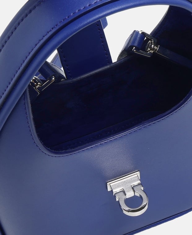 Salvatore Ferragamo Leather handbag